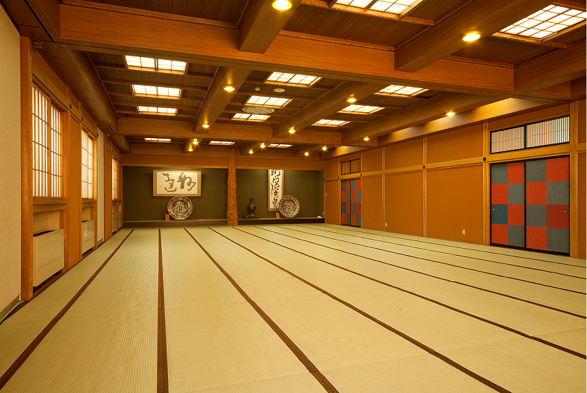 大宴会場『万代』